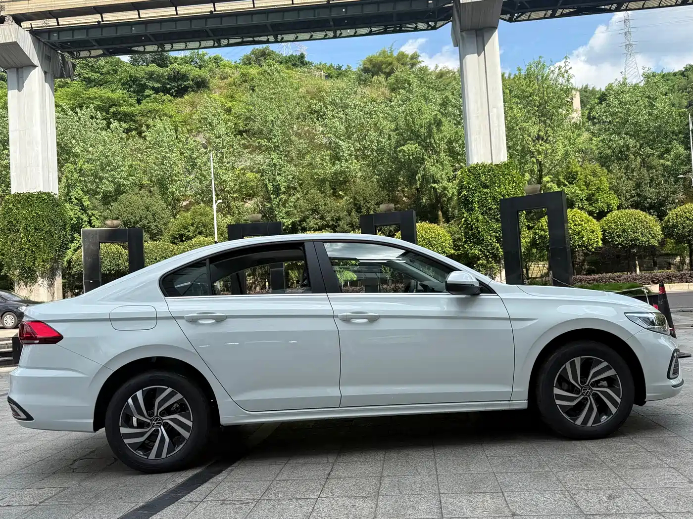 Volkswagen Bora 2025 200TSI DSG Joy Ride Navigation Edition фото 21