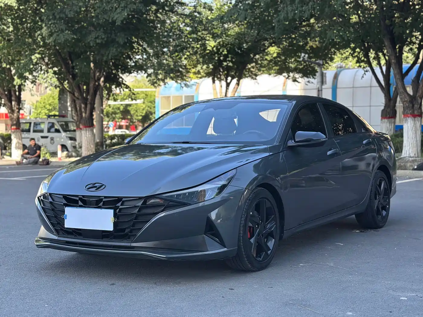 Hyundai Elantra 2022 1.5L CVT LUX Premium Edition