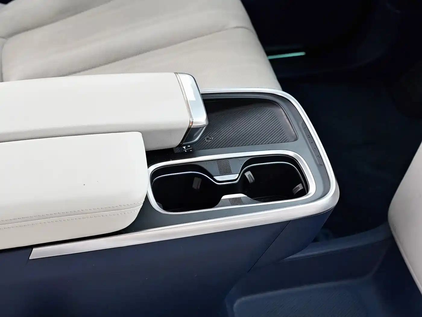 Buick Century 2023 2.0T 6-Seat World Edition фото 10