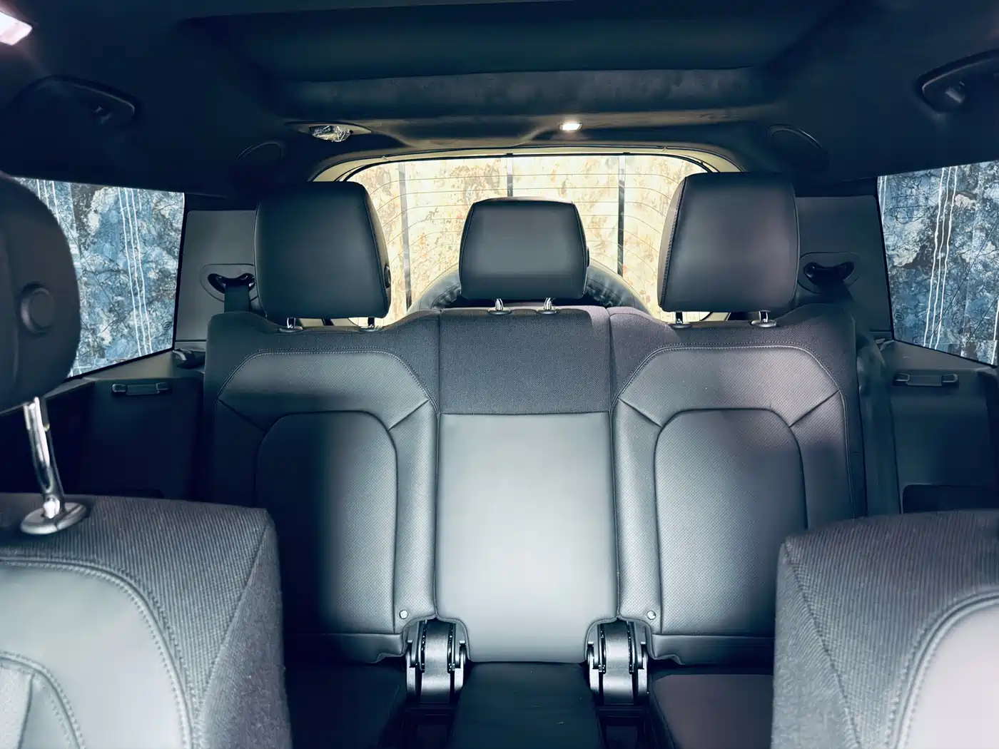 Land Rover Defender 2026 2025 130 3.0T P400 7-Seater Luxury Edition