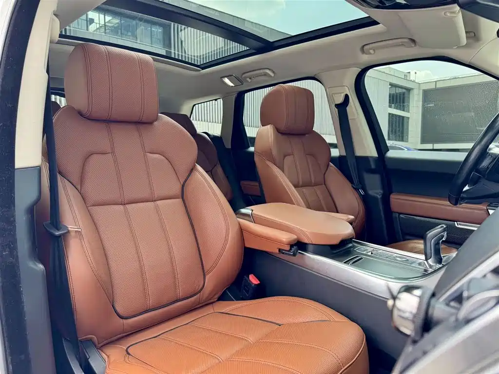 Land Rover Range Rover Sport 2016 Model 3.0 SC V6 HSE DYNAMIC фото 2