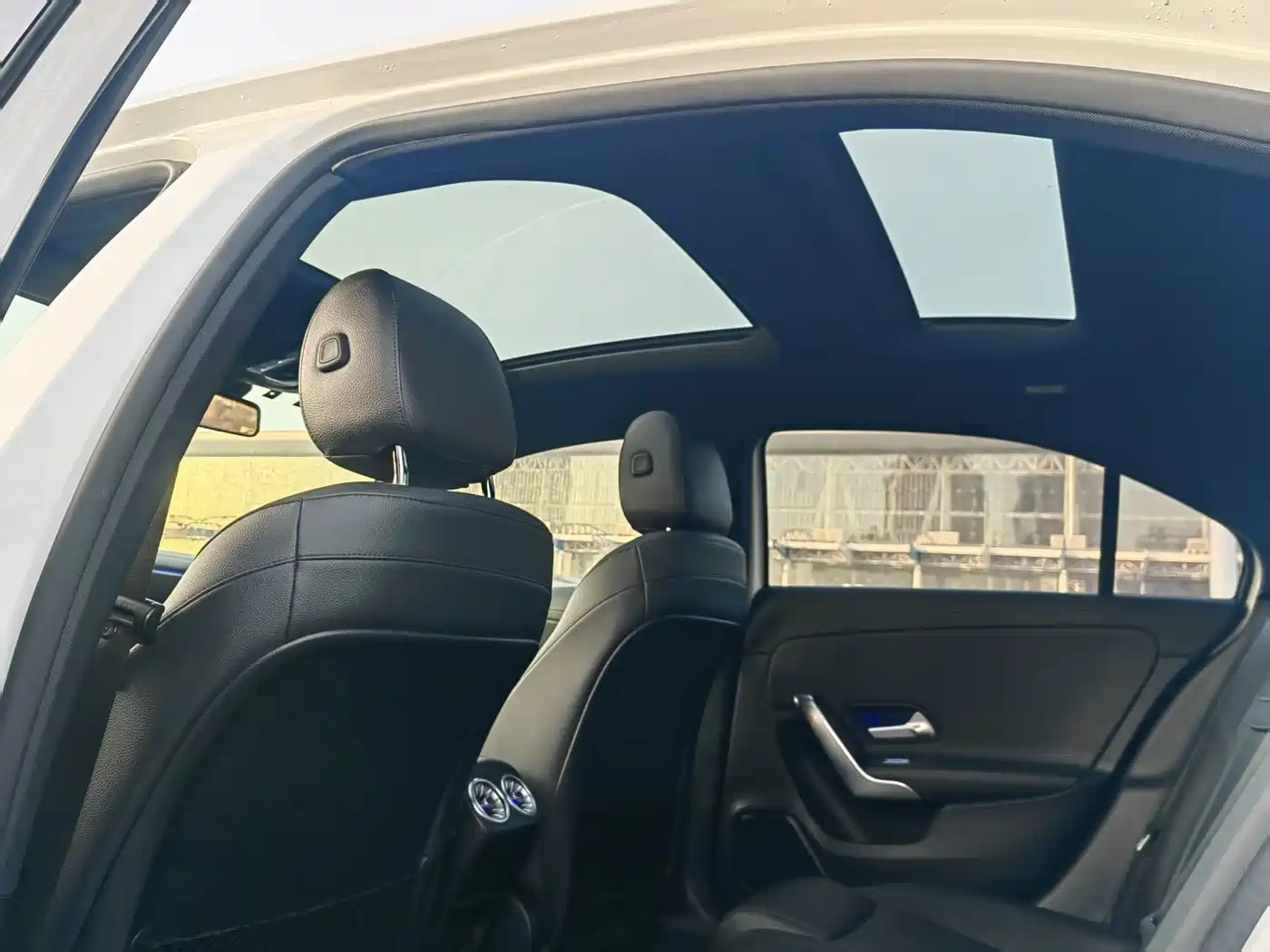 Mercedes-Benz A-Class 2021 A 180 L Sports Sedan фото 17