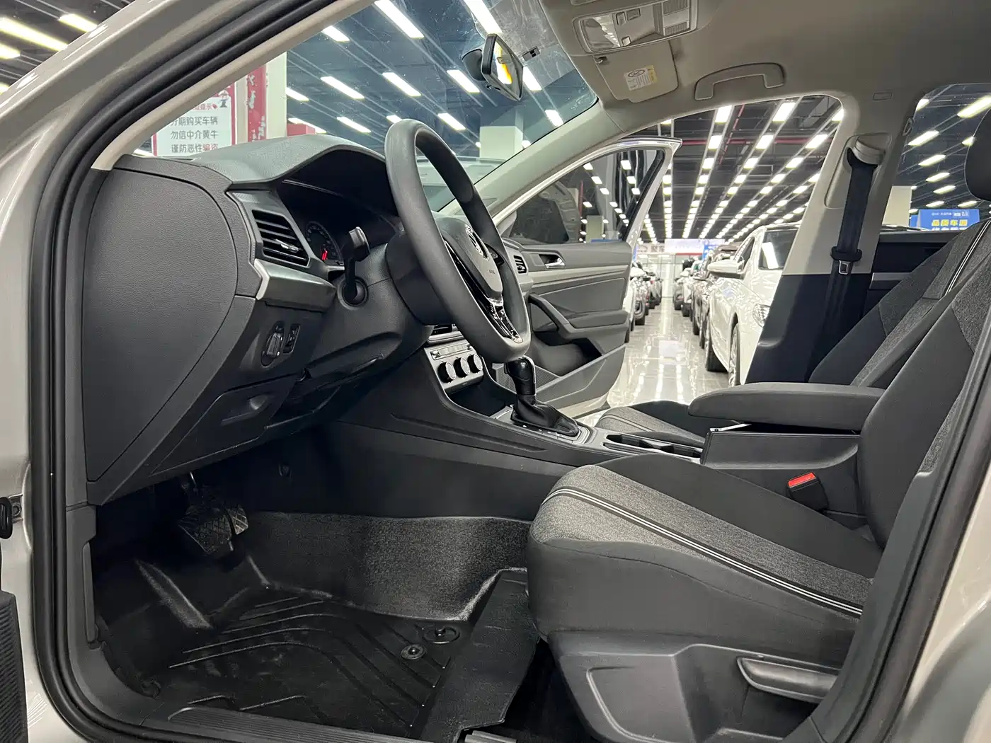Volkswagen Lavida 2021 1.5L Automatic Trend Edition фото 5