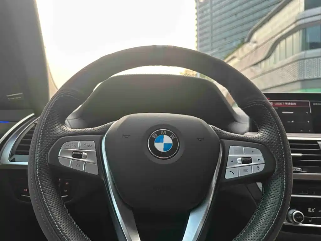 Фото 15 - BMW X3