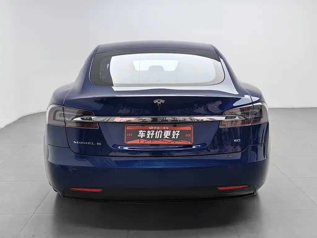 Фото 4 - Tesla Model S