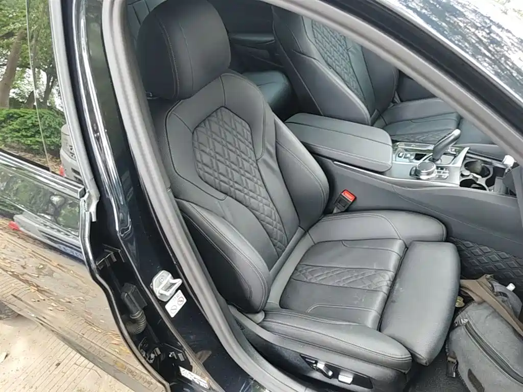 Фото 25 - BMW 5 Series (Import)