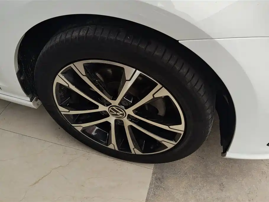 Volkswagen Golf 2016 280TSI Automatic Flagship фото 6