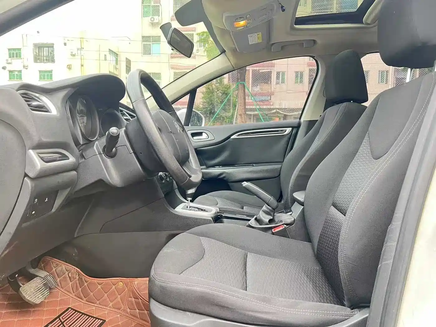 Citroën C4L 2013 2013 1.8L Automatic Dynamic Edition