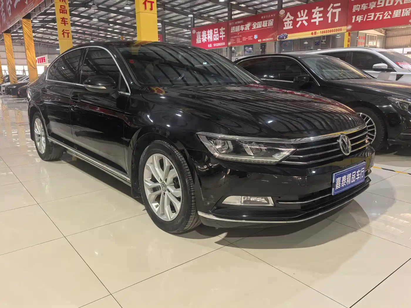 Volkswagen Magotan 2019 330TSI DSG Luxury Class China VI фото 3