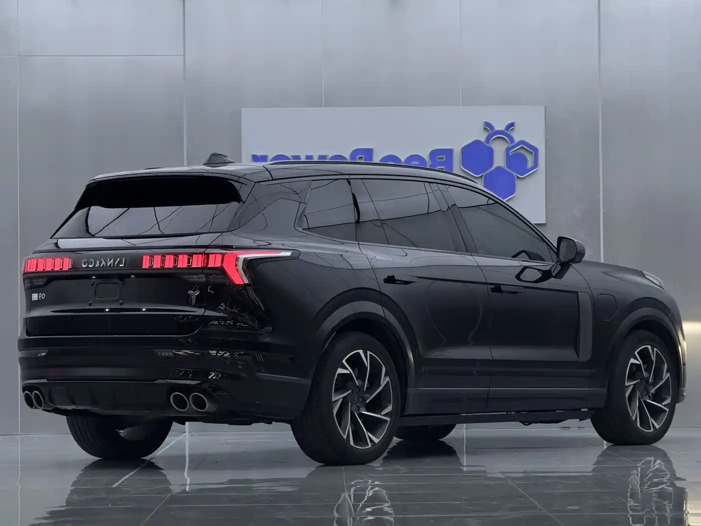 Lynk & Co 09 EM-P 2021 2.0T PHEV Halo 6-seater фото 6