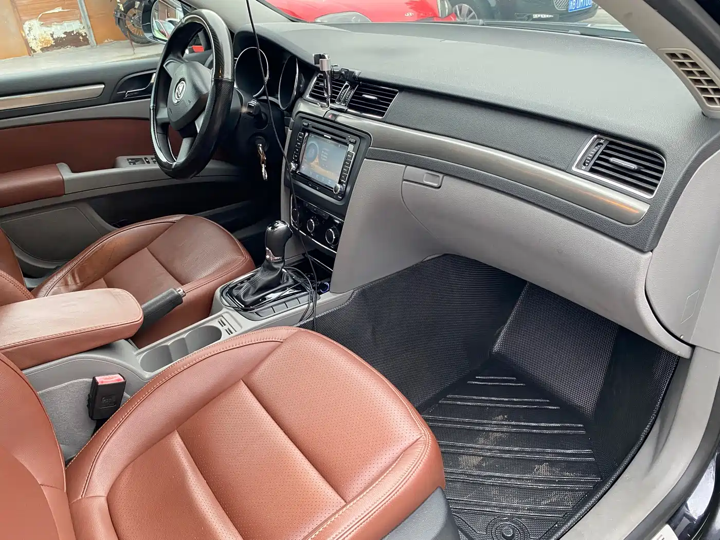 Škoda Superb 2013 1.4TSI DSG Gentleman Edition фото 6