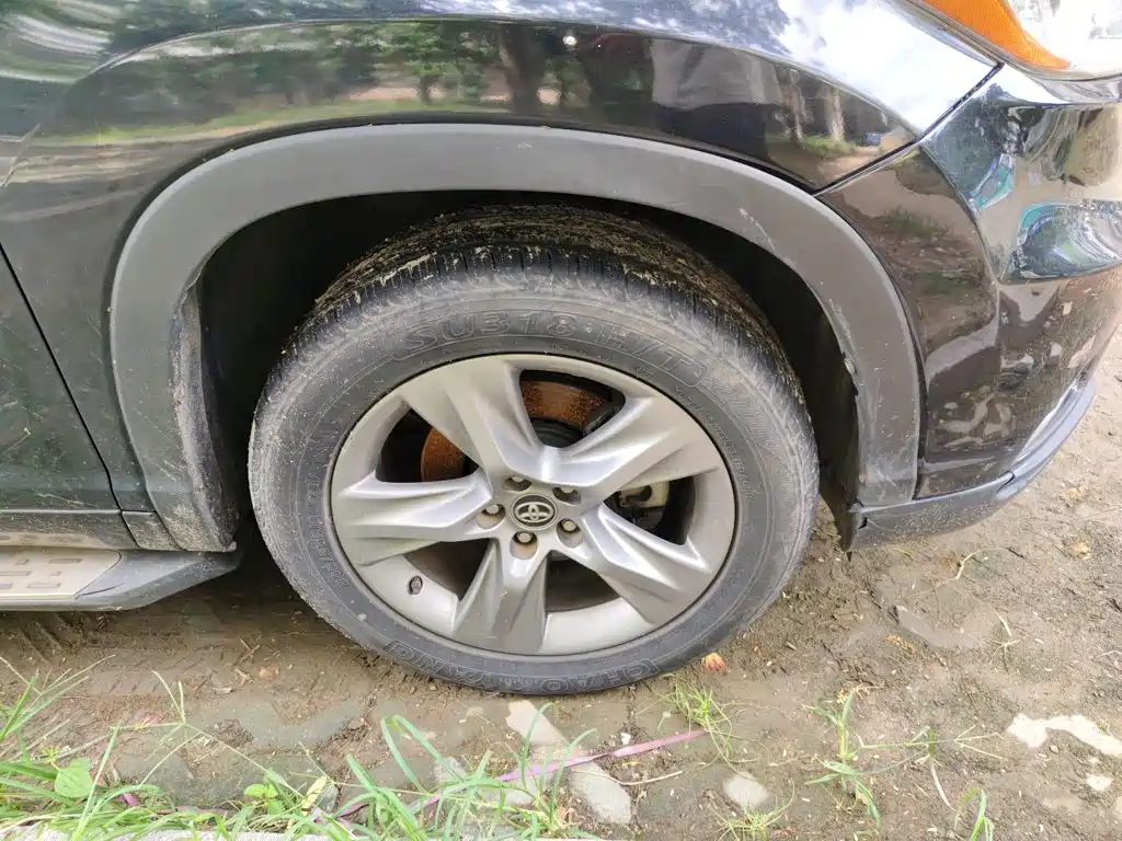 Фото 24 - Toyota Highlander
