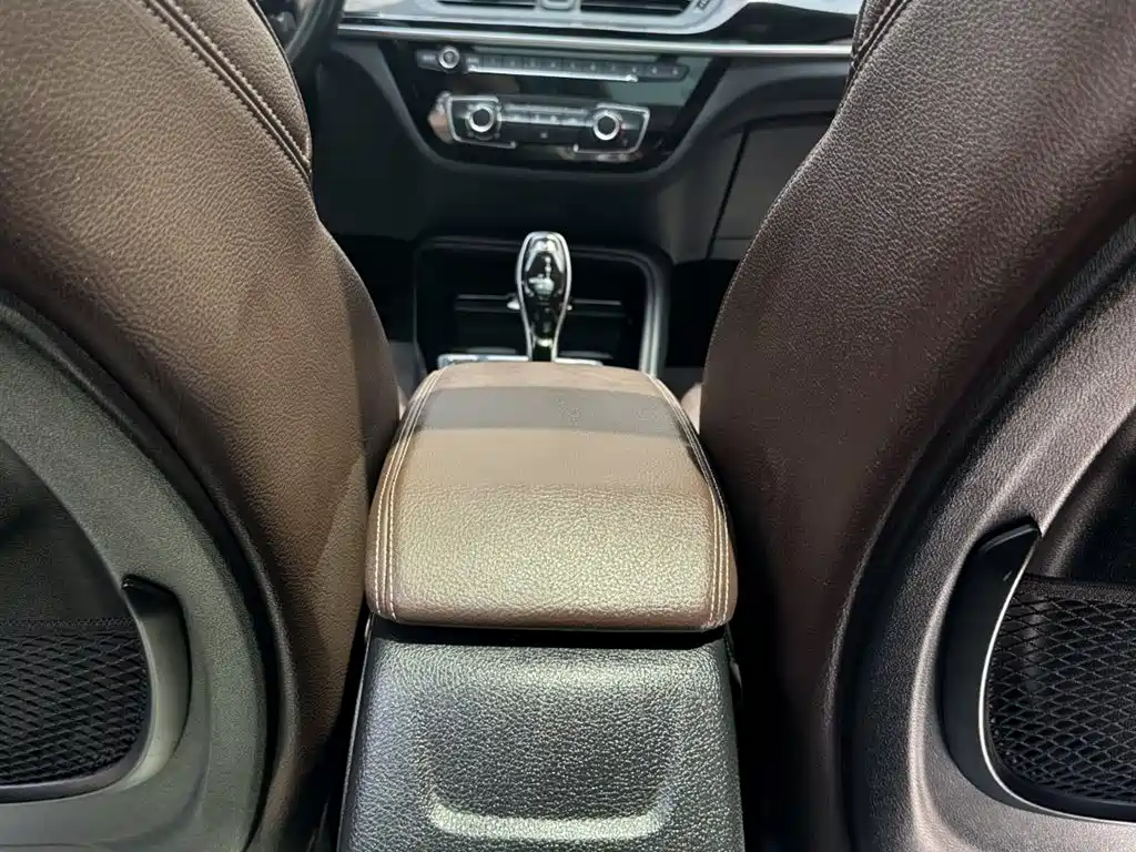 BMW 1 Series 2020 Model 120i M Sport Package фото 11