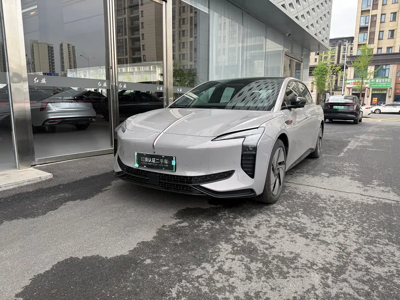 Hongqi EH7 2025 640 AWD Smart Selection Edition фото 6