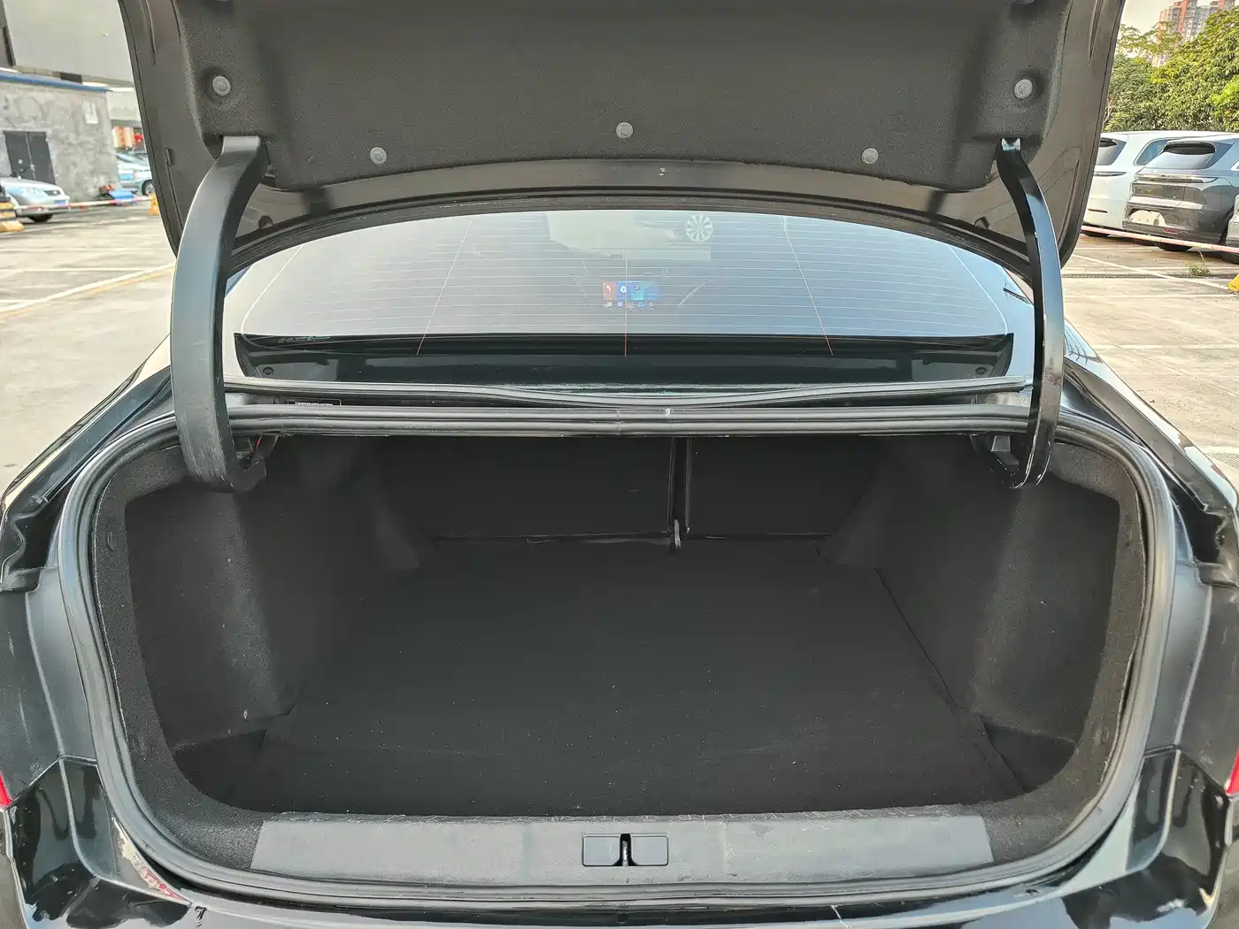 Peugeot 408 2014 1.8L Automatic Leading Edition фото 12