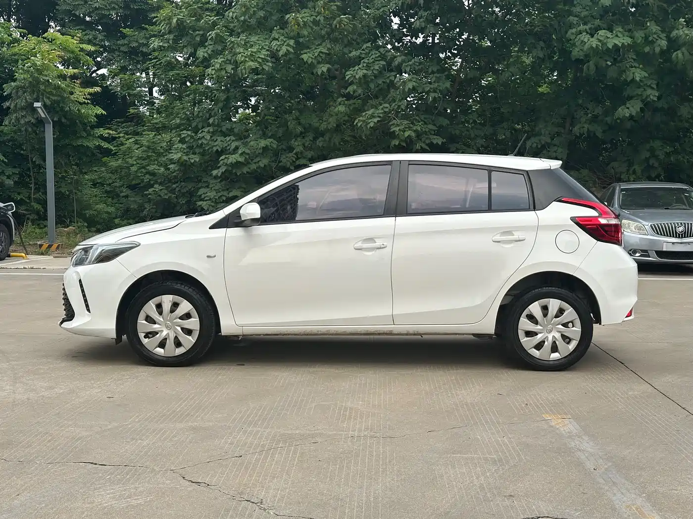 Фото 3 - Toyota Vios FS