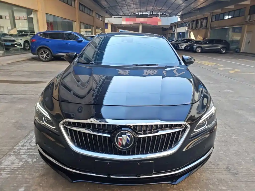 Photo 3 - Buick LaCrosse