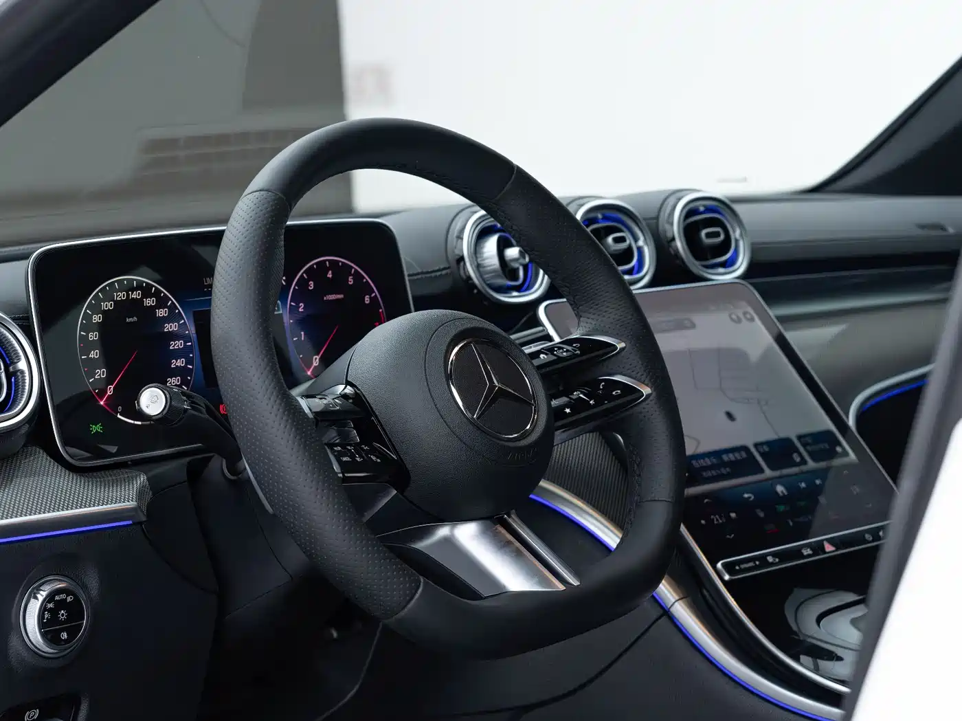 Mercedes-Benz C-Class 2023 C 260 L Sport фото 32