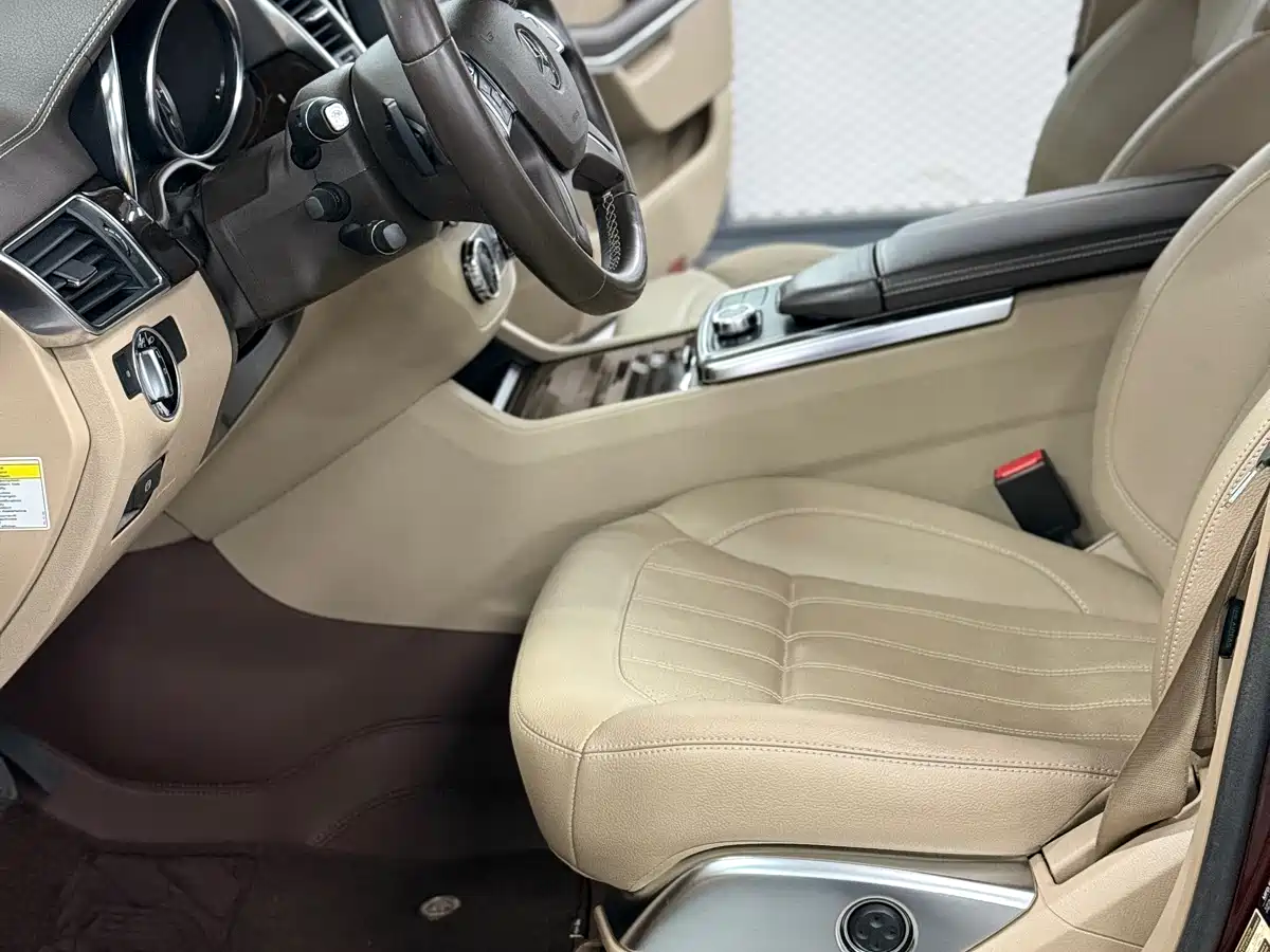 Mercedes-Benz GL-Class фото 10
