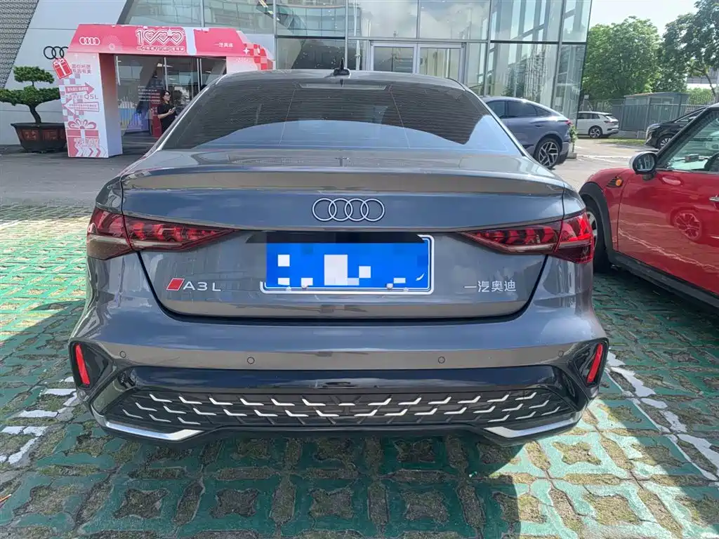 Audi A3 2025 A3L Limousine 35TFSI Flying Premium фото 3
