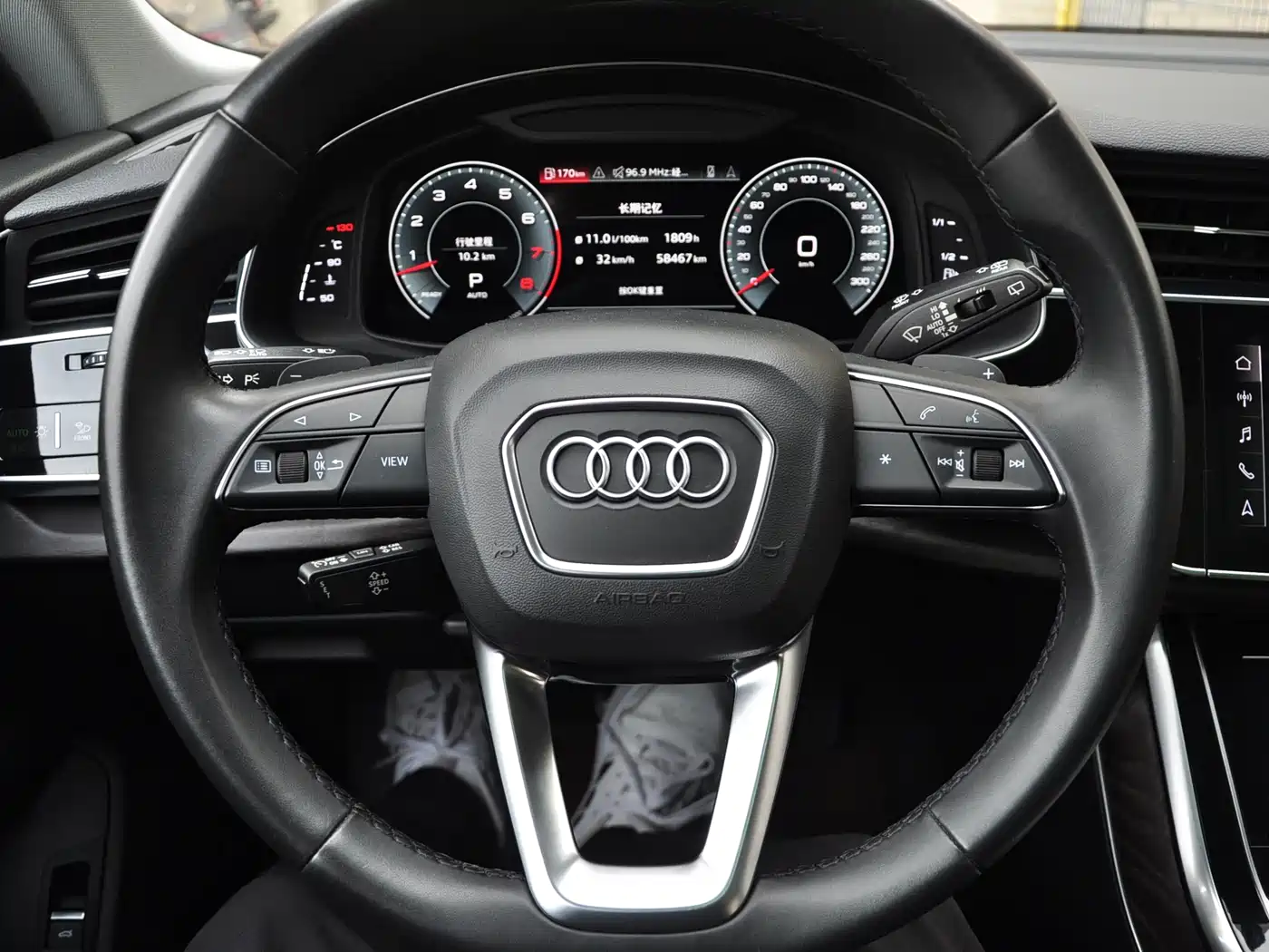 Audi Q8 2022 55 TFSI Luxury Dynamic фото 8