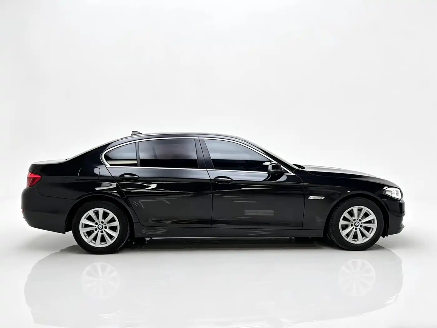 BMW 5 Series 2014 520Li Elegance фото 4