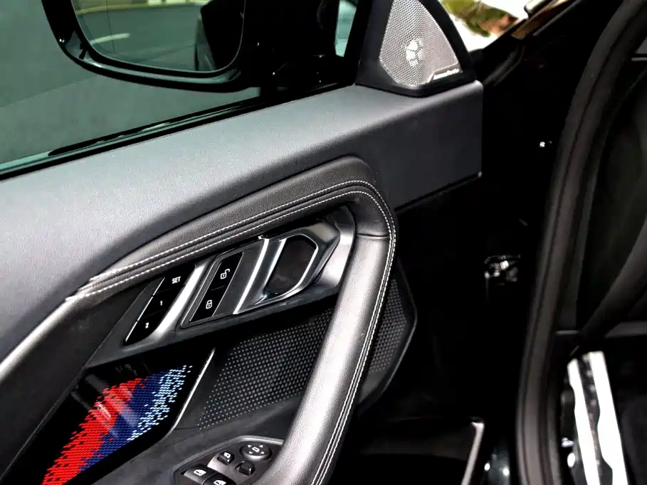 BMW M2 2024 M2 фото 8