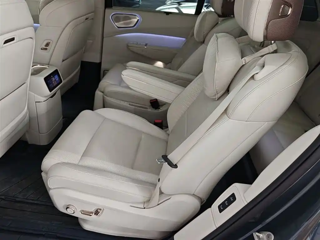 Lynk & Co 900 2025 2.0T Ultra фото 17