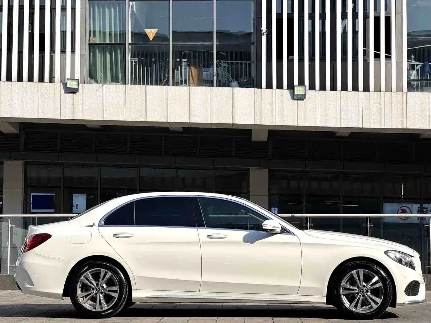 Mercedes-Benz C-Class 2018 C 200 L Sport Edition фото 5