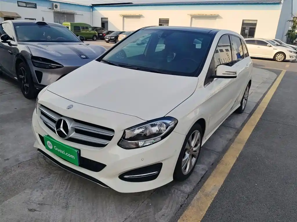 Mercedes-Benz B-Class 2015 B 200 Dynamic