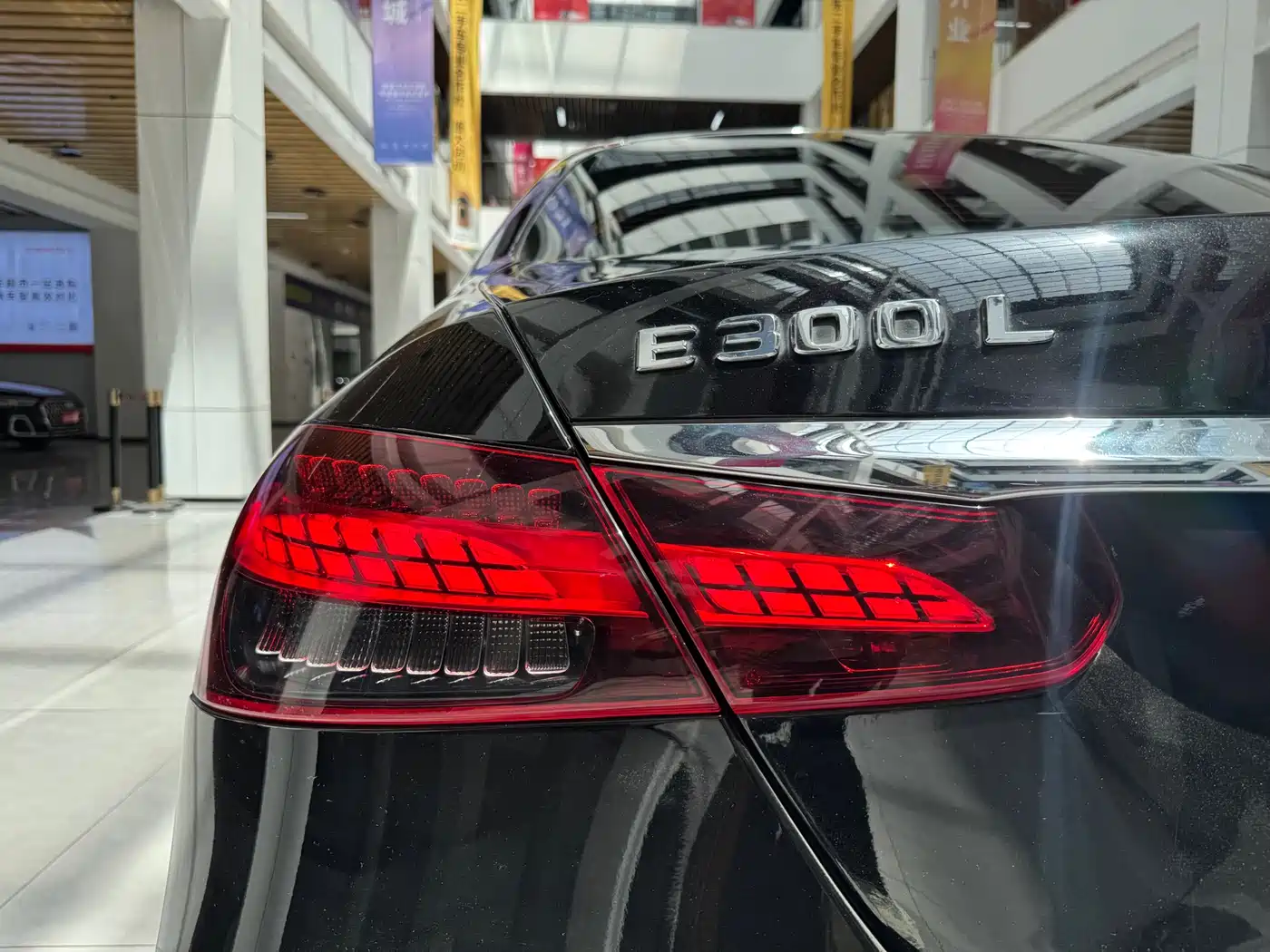 Mercedes-Benz E-Class 2023 E 300 L Fashion фото 22