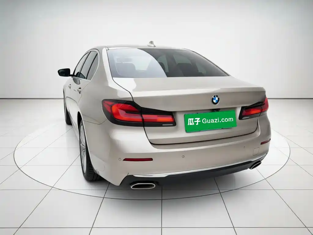 Фото 4 - BMW 5 Series