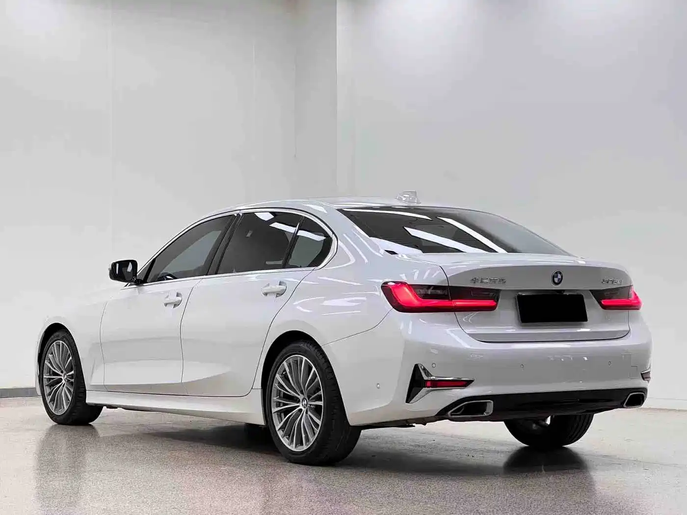 BMW 3 Series 2020 325Li Launch Edition фото 6