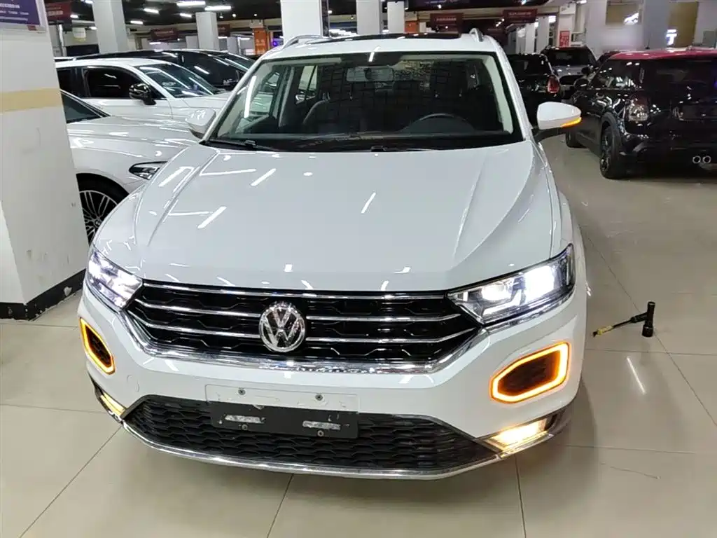 Volkswagen T-ROC 2019 280TSI DSG 2WD Comfort Version China VI фото 3