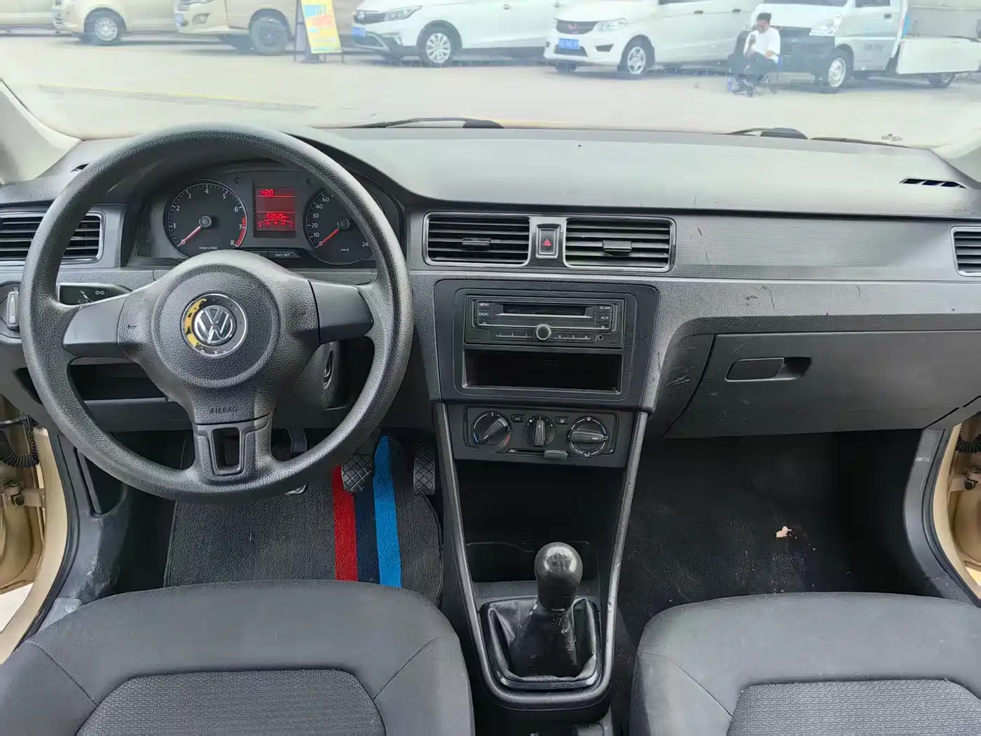 Volkswagen Santana 2013 1.6L Manual Trend Edition фото 6