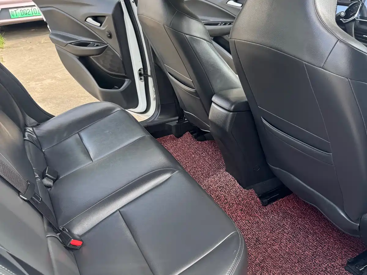 Chevrolet Cavalier 2020 325T Automatic Joy Edition фото 10