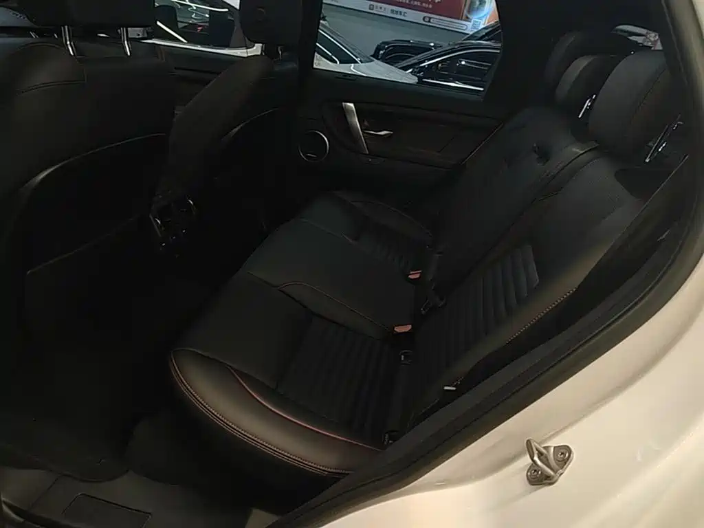 Land Rover Discovery Sport 2023 249PS R-Dynamic SE Performance Technology Version фото 17