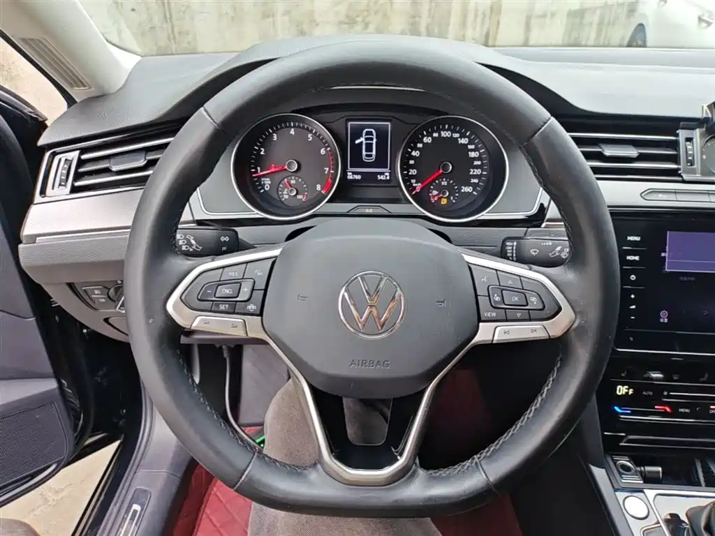 Volkswagen Magotan 2020 330TSI DSG Leading фото 11