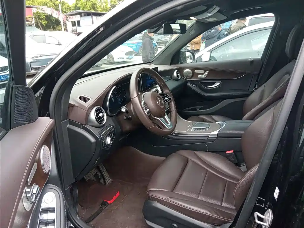 Mercedes-Benz GLC 2022 Facelift II GLC 260 L 4MATIC Luxury фото 12
