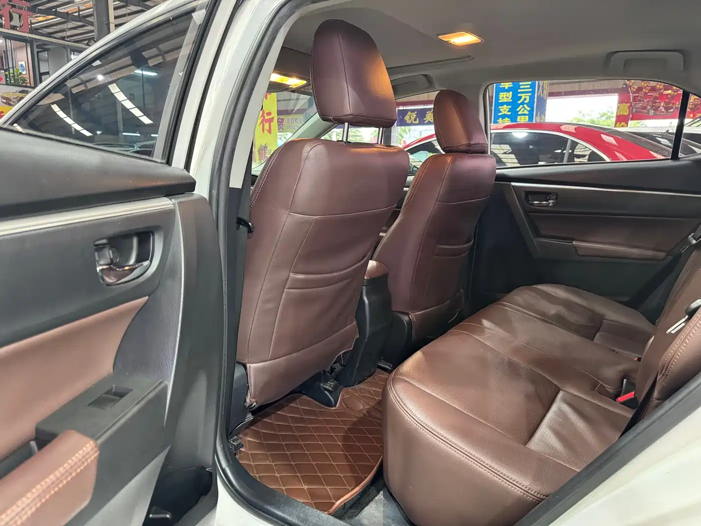 Toyota Levin 2017 Facelift 185T CVT Elite (China V) фото 10