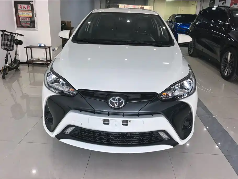 Toyota YARiS L Zhi Xiang 2022 1.5L CVT Leading PLUS Edition фото 2