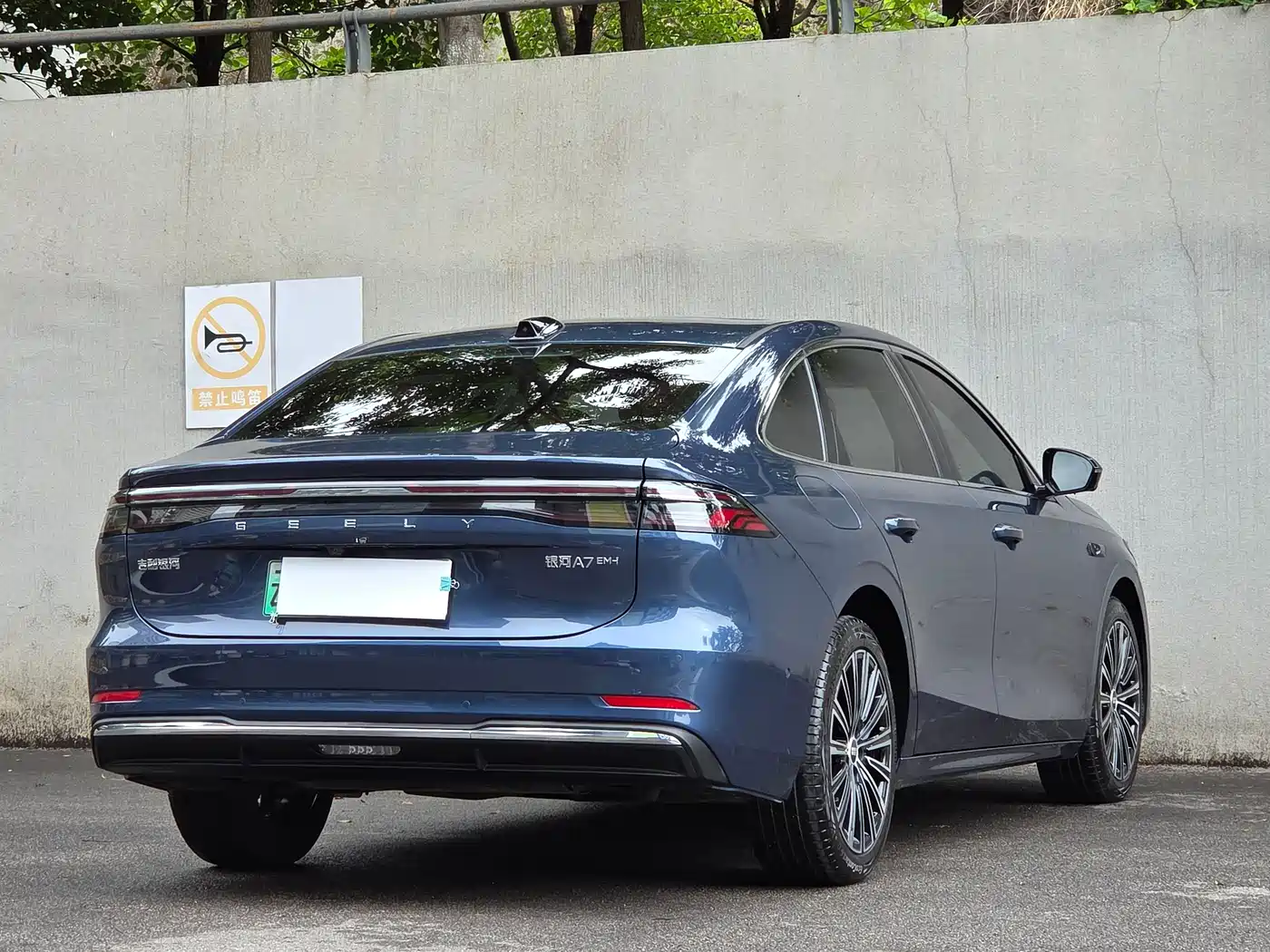 Geely Galaxy Galaxy A7 2025 EM-i фото 9