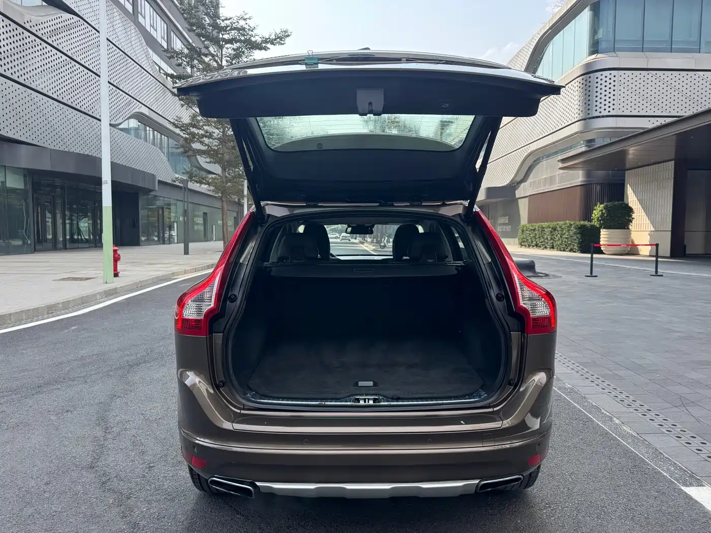 Фото 28 - Volvo XC60