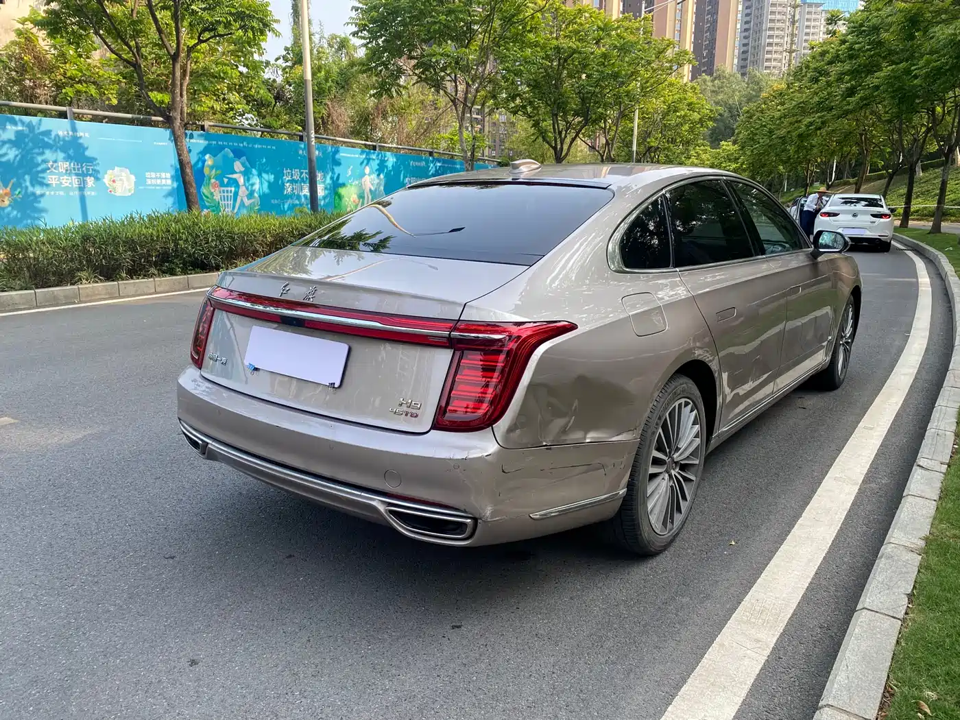 Hongqi H9 2020 2.0T Smart Connection Qi Xiang Edition фото 5
