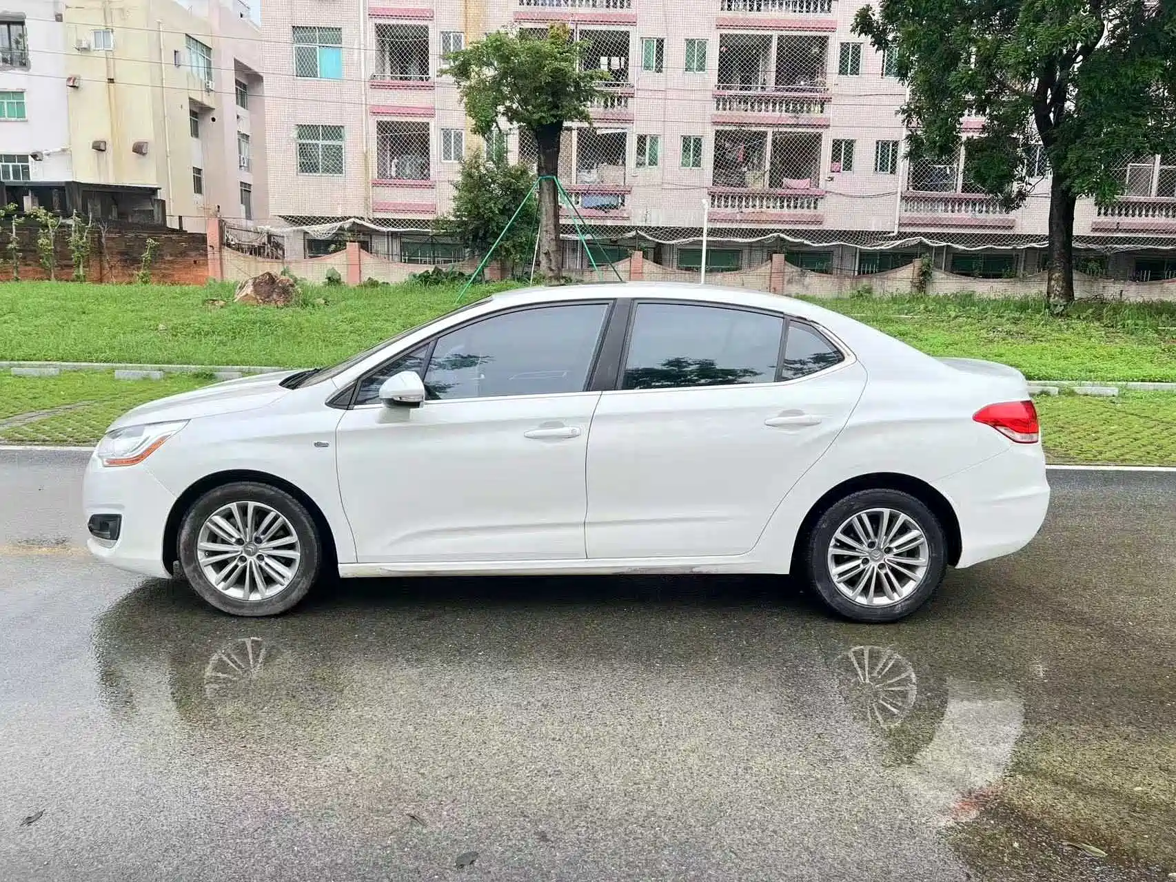 Фото 4 - Citroën C4L