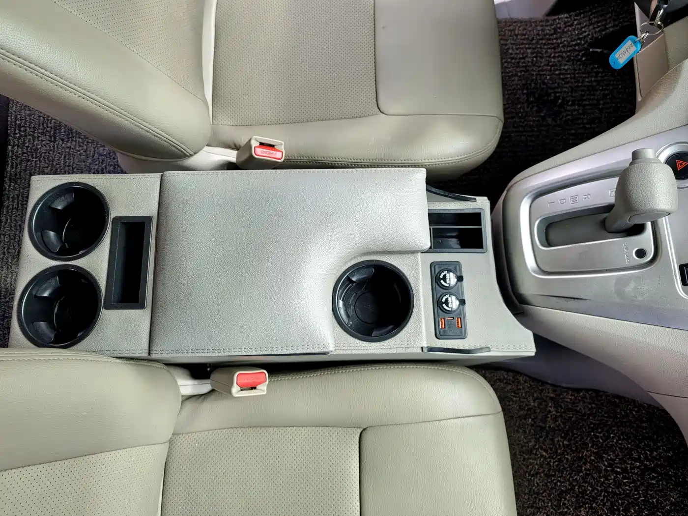 Nissan NV200 2016 2016 Facelift 1.6L CVT Luxury