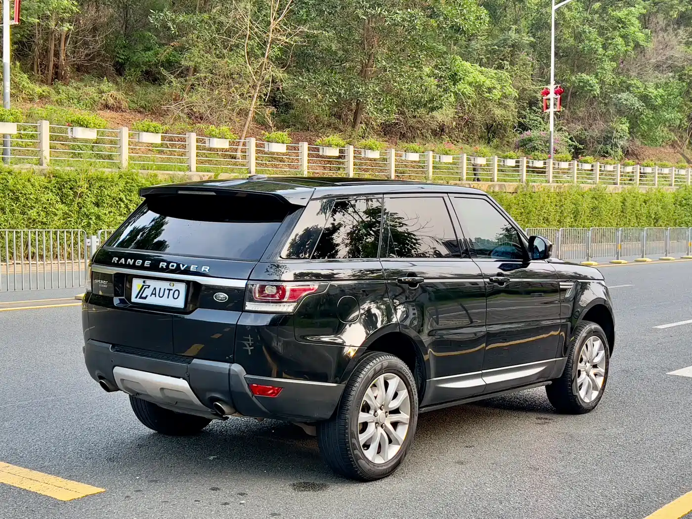 Land Rover Range Rover Sport 2015 3.0 SC V6 HSE фото 7