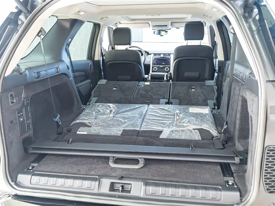 Land Rover Discovery 2023 Facelift 360PS R-Dynamic S фото 11