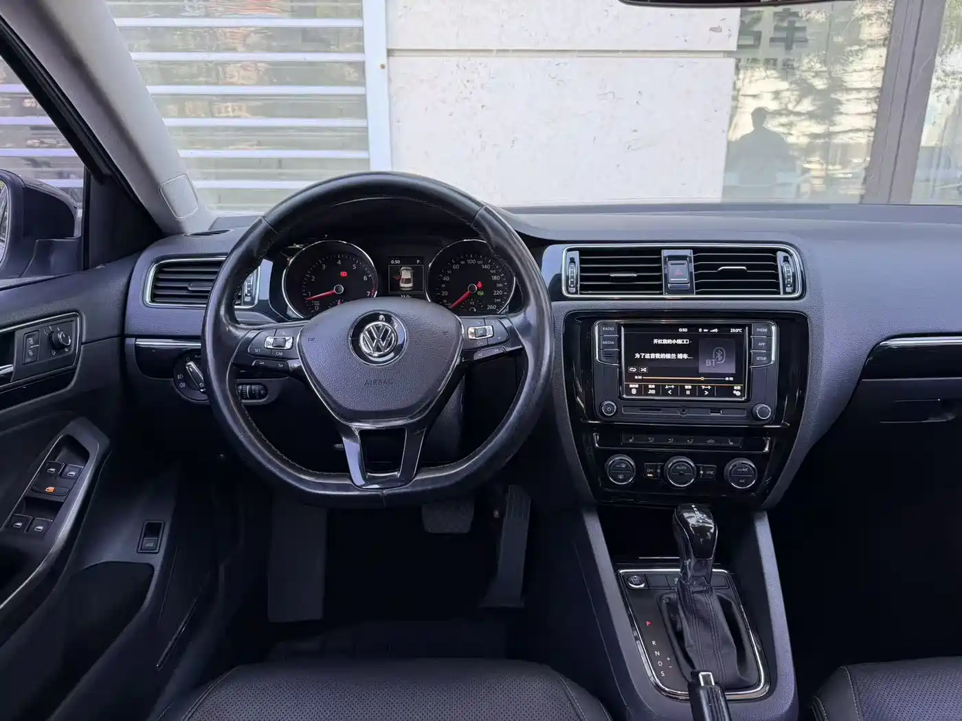 Volkswagen Sagitar 2018 280TSI DSG Luxury фото 6