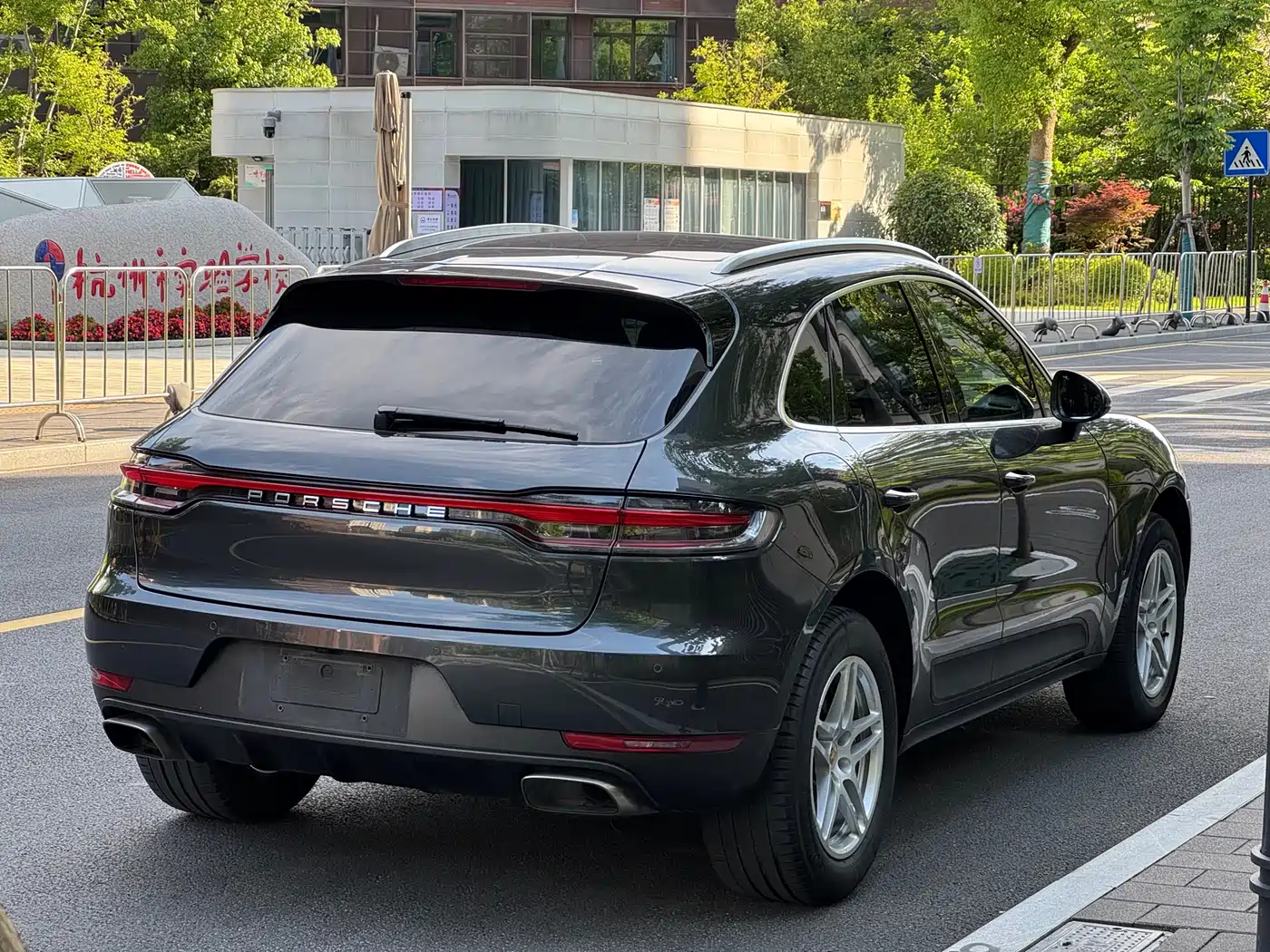 Porsche Macan 2021 Macan 2.0T фото 3